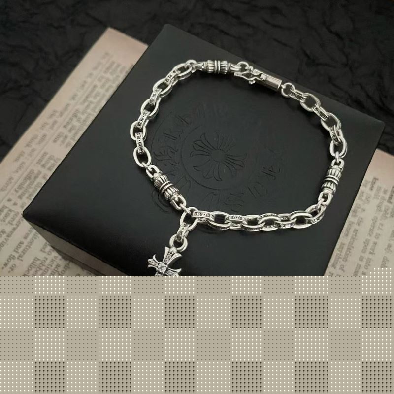 Ch**me He**ts bracelets